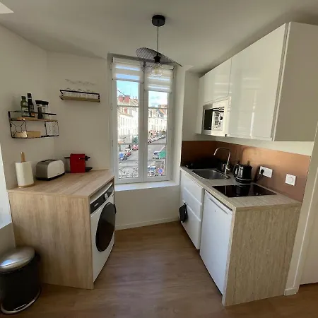 A 6 Mins De L'hypercentre Апартаменты