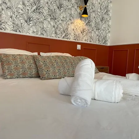 A 6 Mins De L'hypercentre アパート